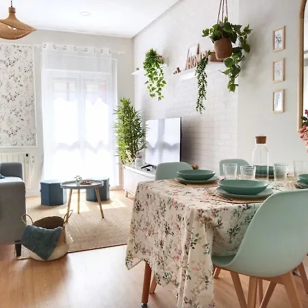 Encanto Natural En El Centro De Apartment *
